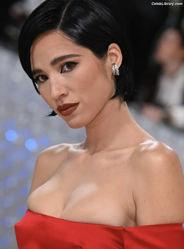 Kelsey Asbille photo 18 of 113