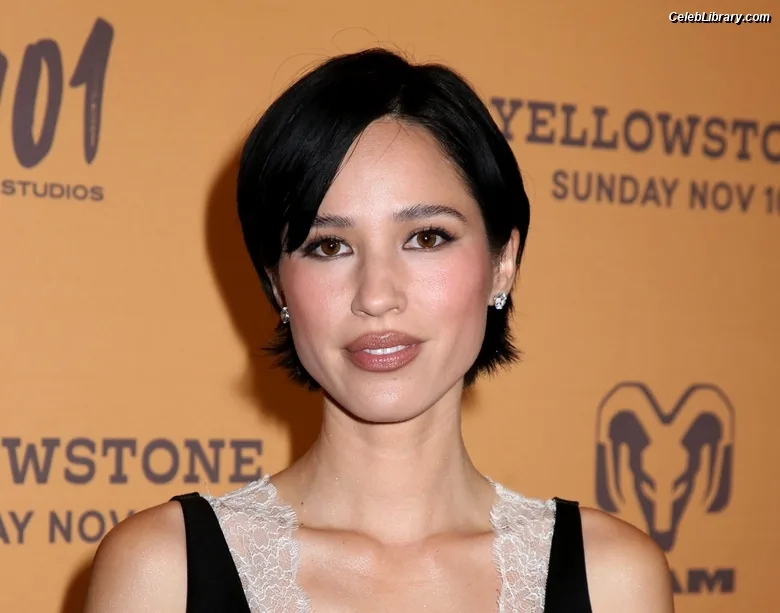 Kelsey Asbille photo 16 of 113