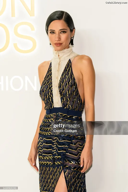 Kelsey Asbille photo 14 of 113