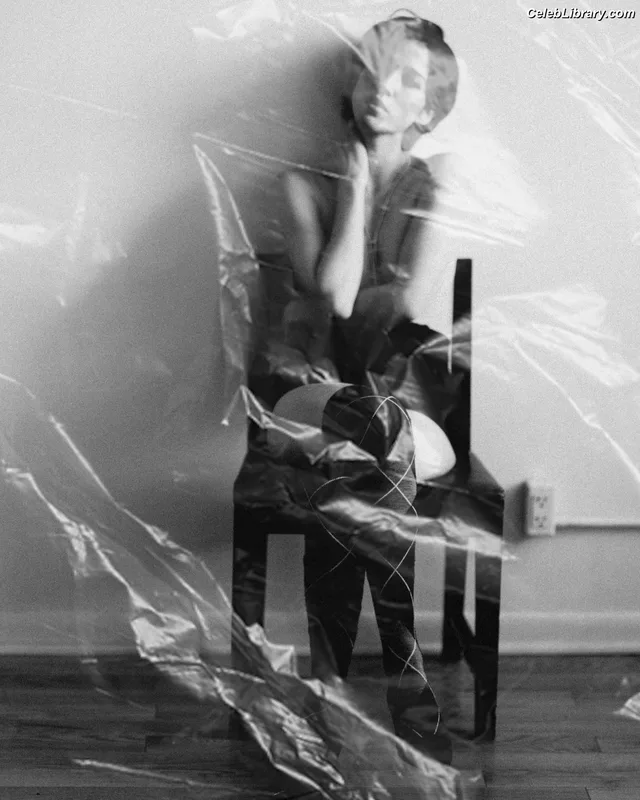 Kelsey Asbille photo 17 of 113