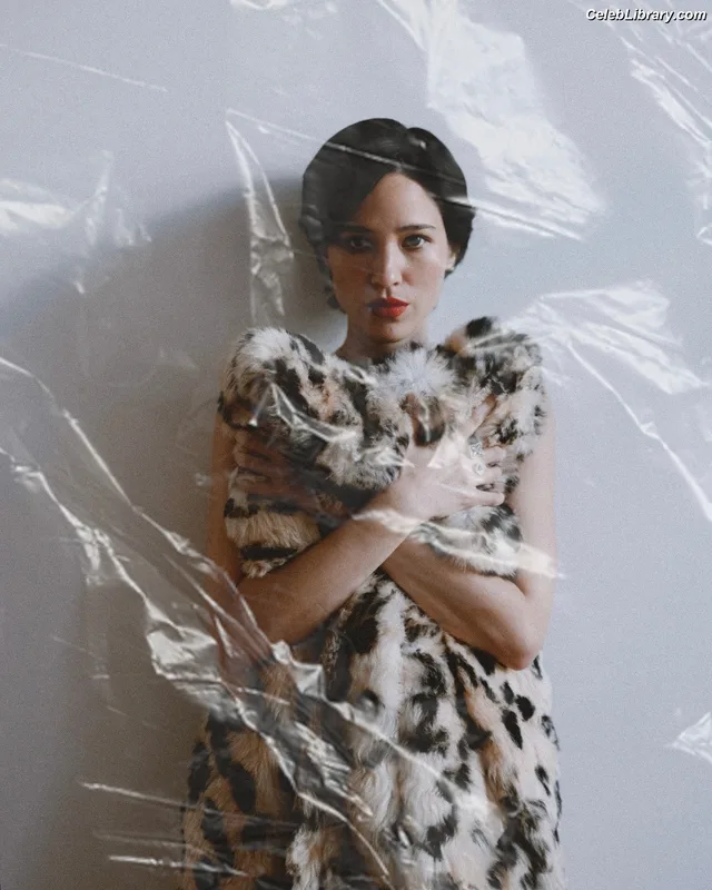 Kelsey Asbille photo 20 of 113