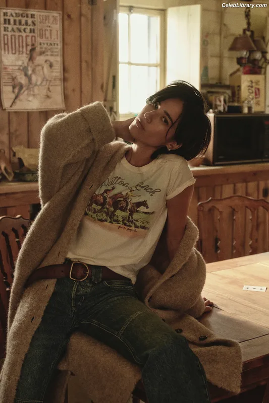 Kelsey Asbille photo 8 of 113
