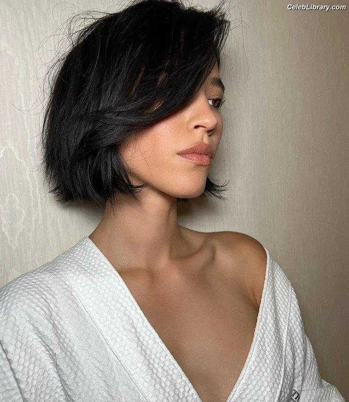 Kelsey Asbille photo 2 of 113