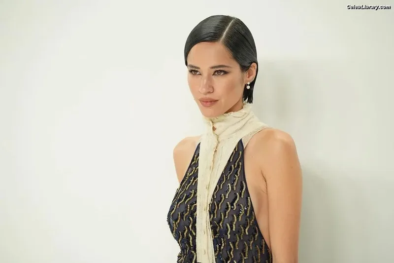 Kelsey Asbille photo 4 of 113