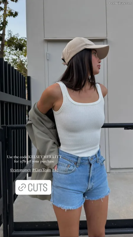 Kelsey Merritt photo 7 of 108