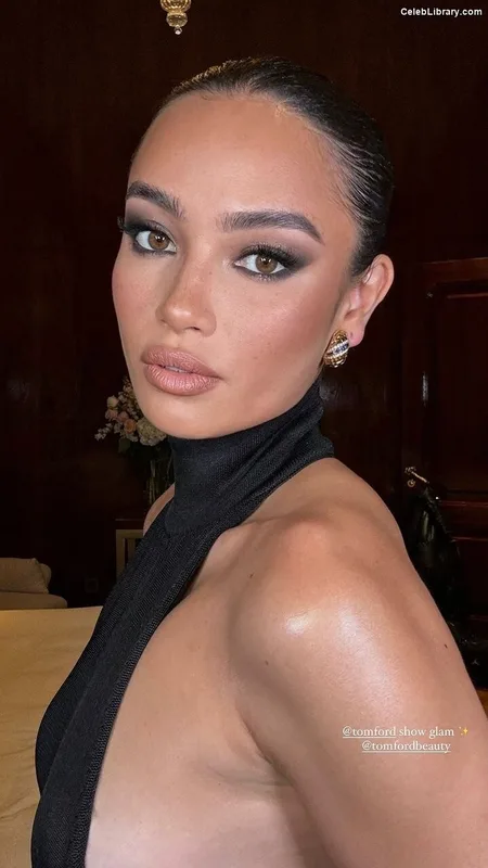 Kelsey Merritt photo 16 of 108