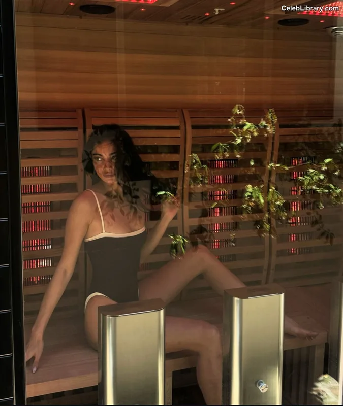 Kelsey Merritt photo 10 of 108