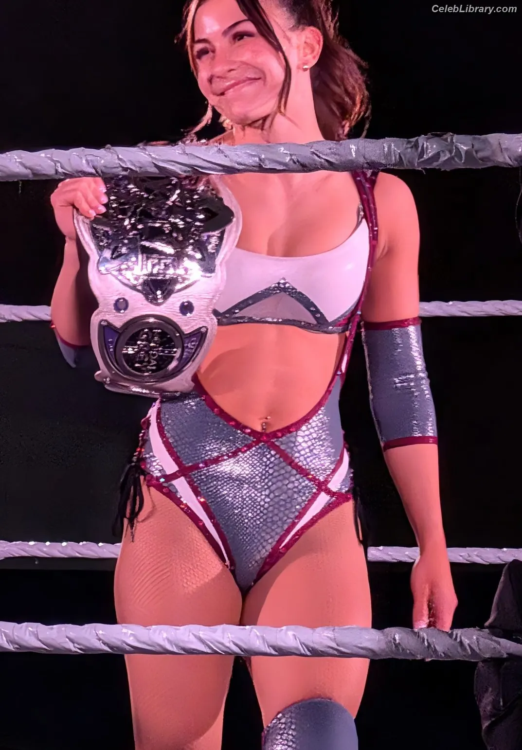 Kendal Grey photo 4 of 405