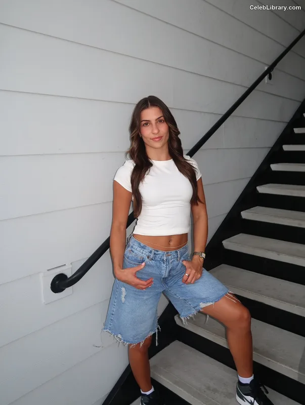 Kendal Grey photo 9 of 404