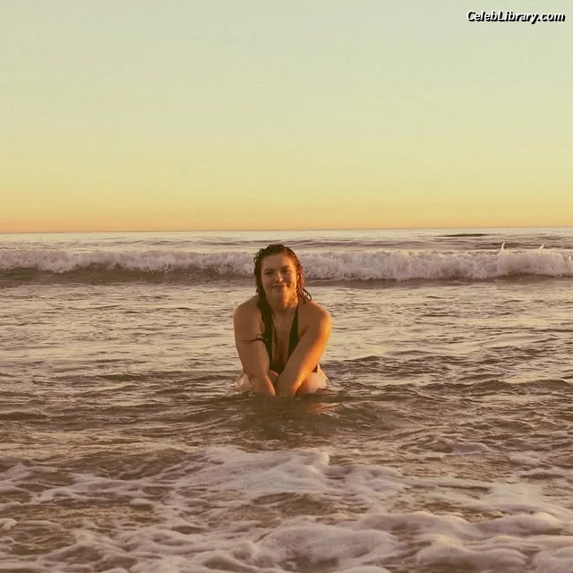 Kendall Reusing photo 13 of 209