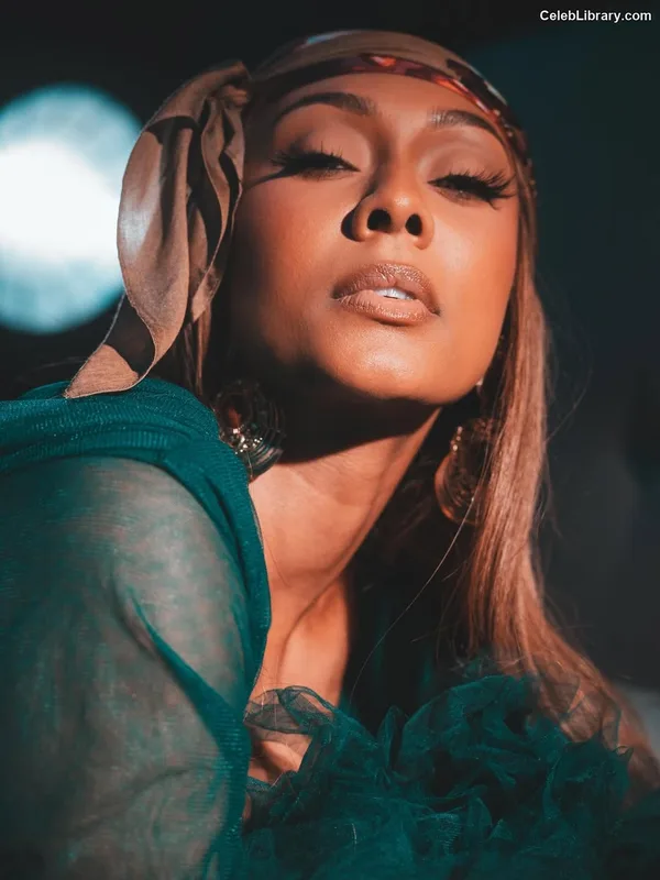 Keri Hilson photo 17 of 68