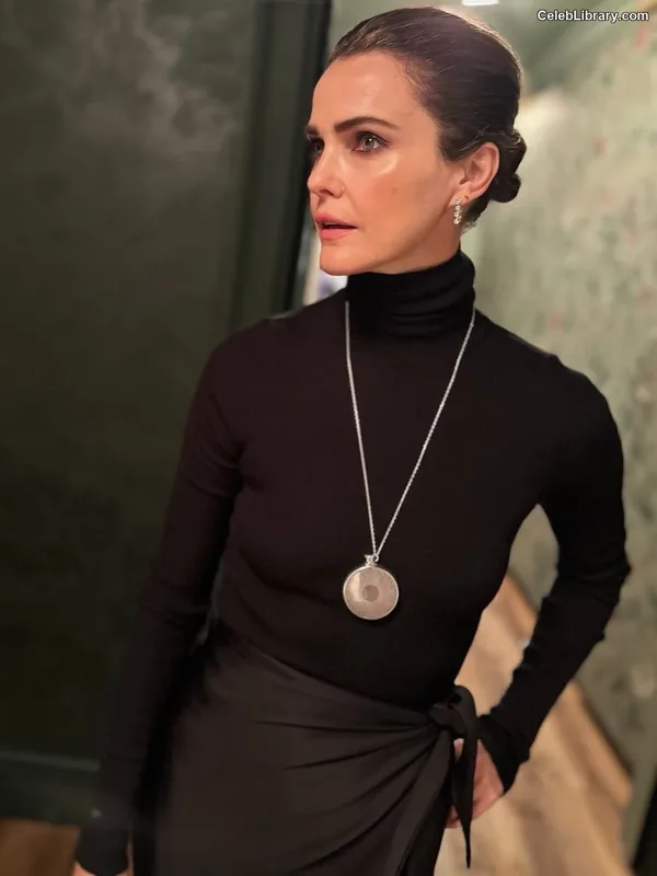 Keri Russell photo 16 of 203