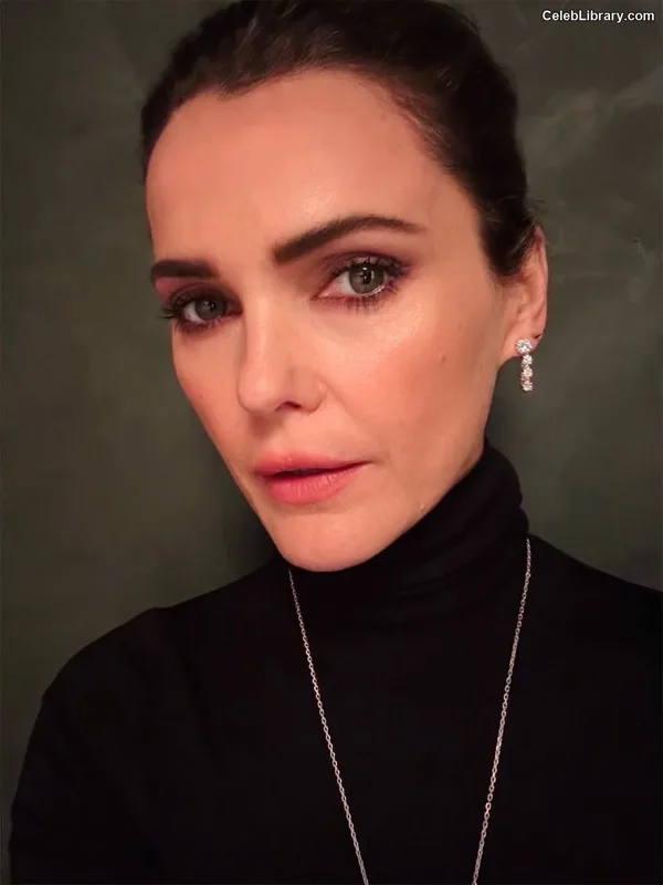 Keri Russell photo 17 of 203