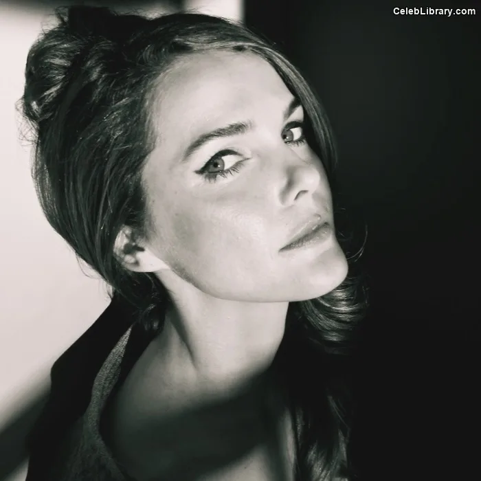 Keri Russell photo 18 of 203
