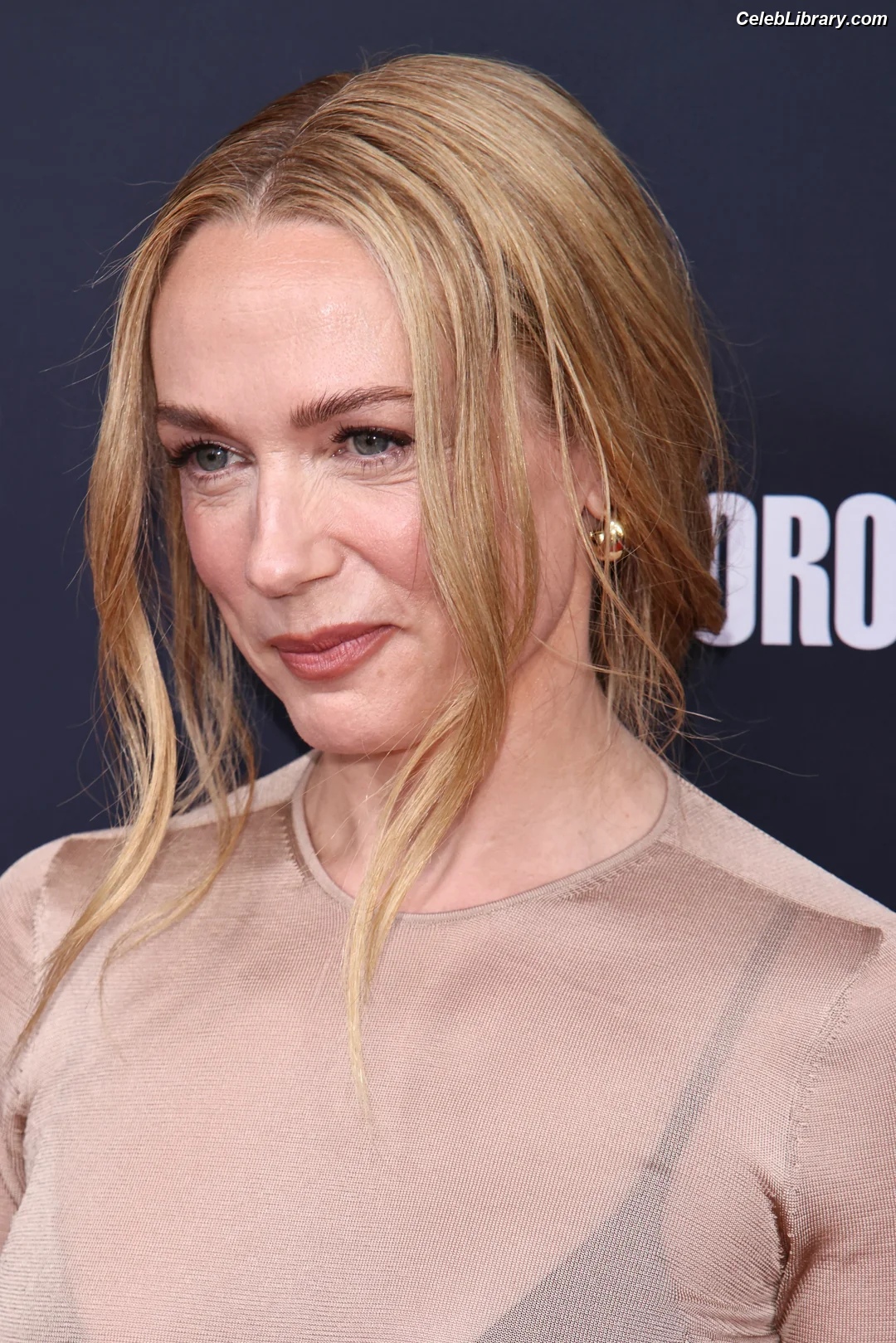Kerry Condon photo 14 of 49