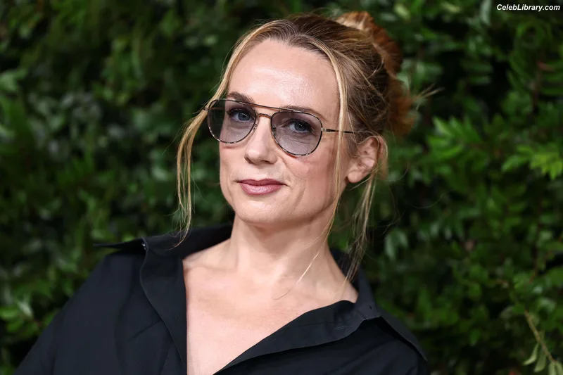 Kerry Condon photo 7 of 49