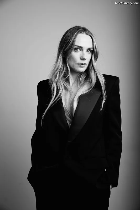 Kerry Condon photo 18 of 49
