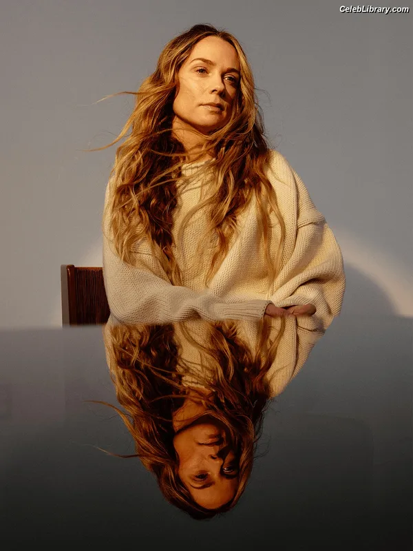 Kerry Condon photo 20 of 49