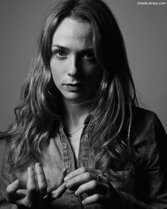 Kerry Condon photo 23 of 49
