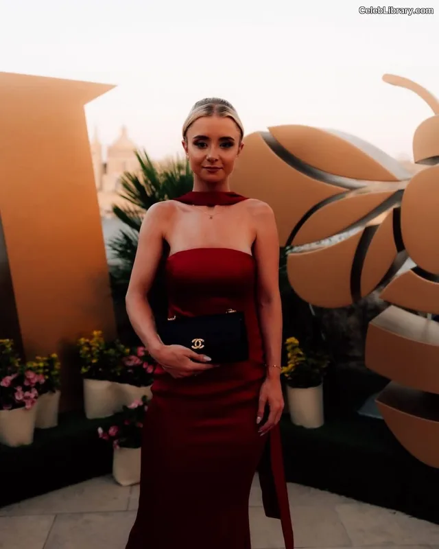 Kerry Ingram photo 10 of 35