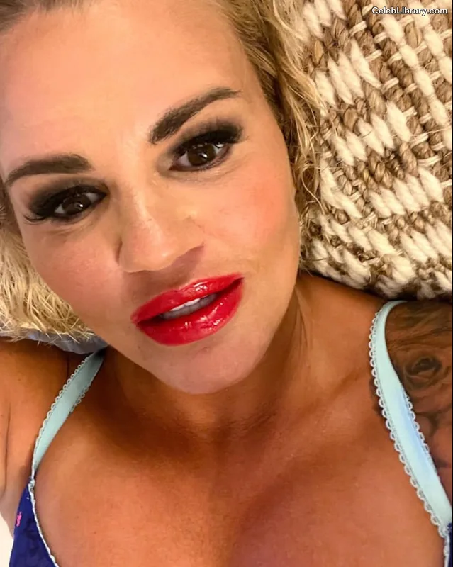 Kerry Katona photo 4 of 236