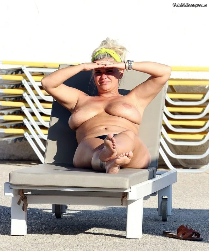 Kerry Katona photo 18 of 236