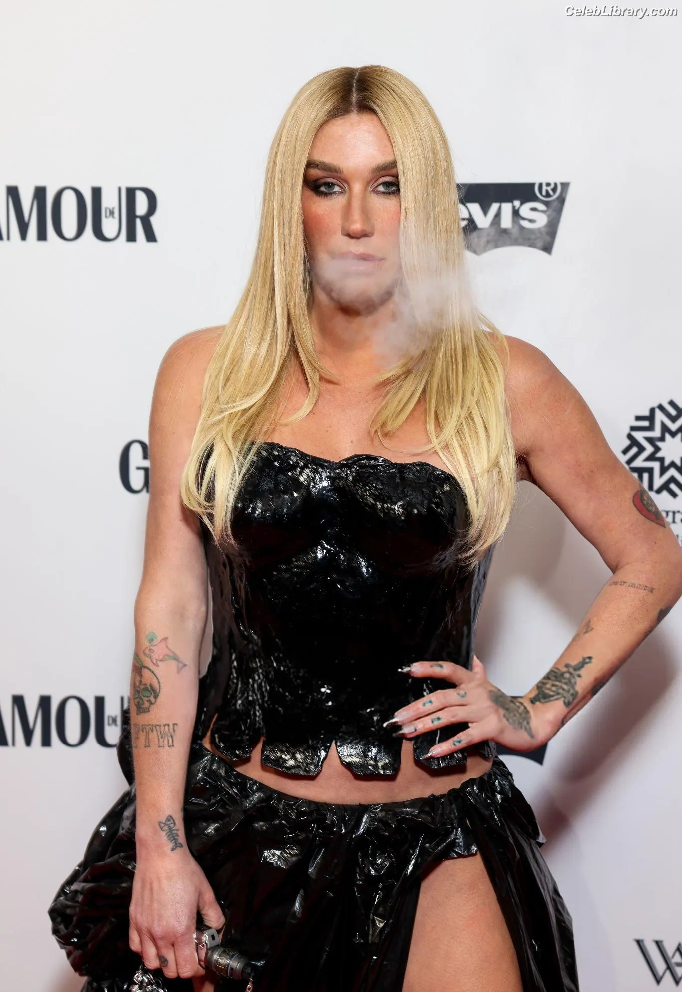Kesha photo 10 of 576