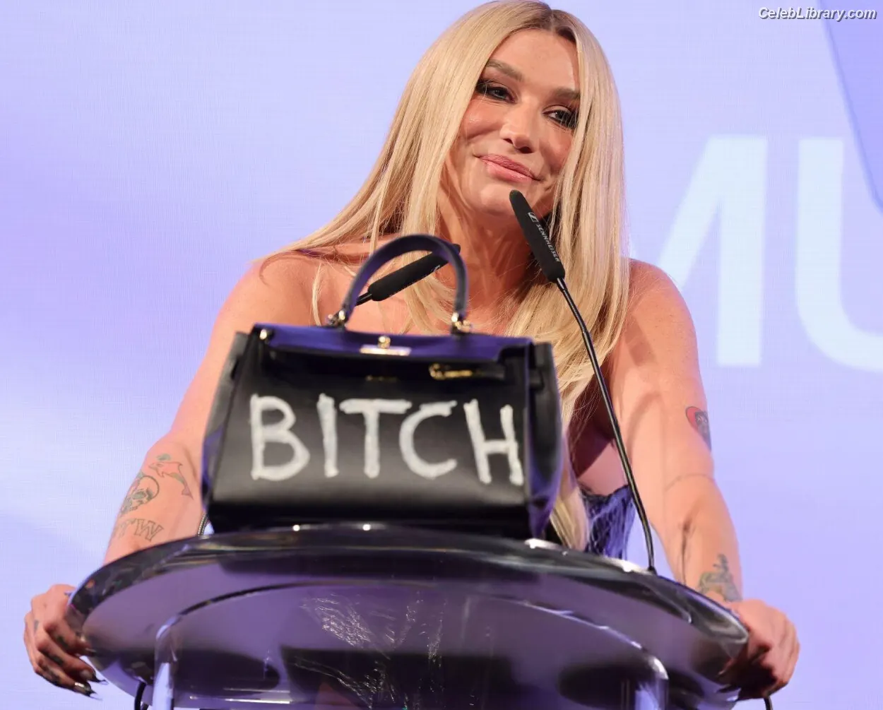 Kesha photo 15 of 576