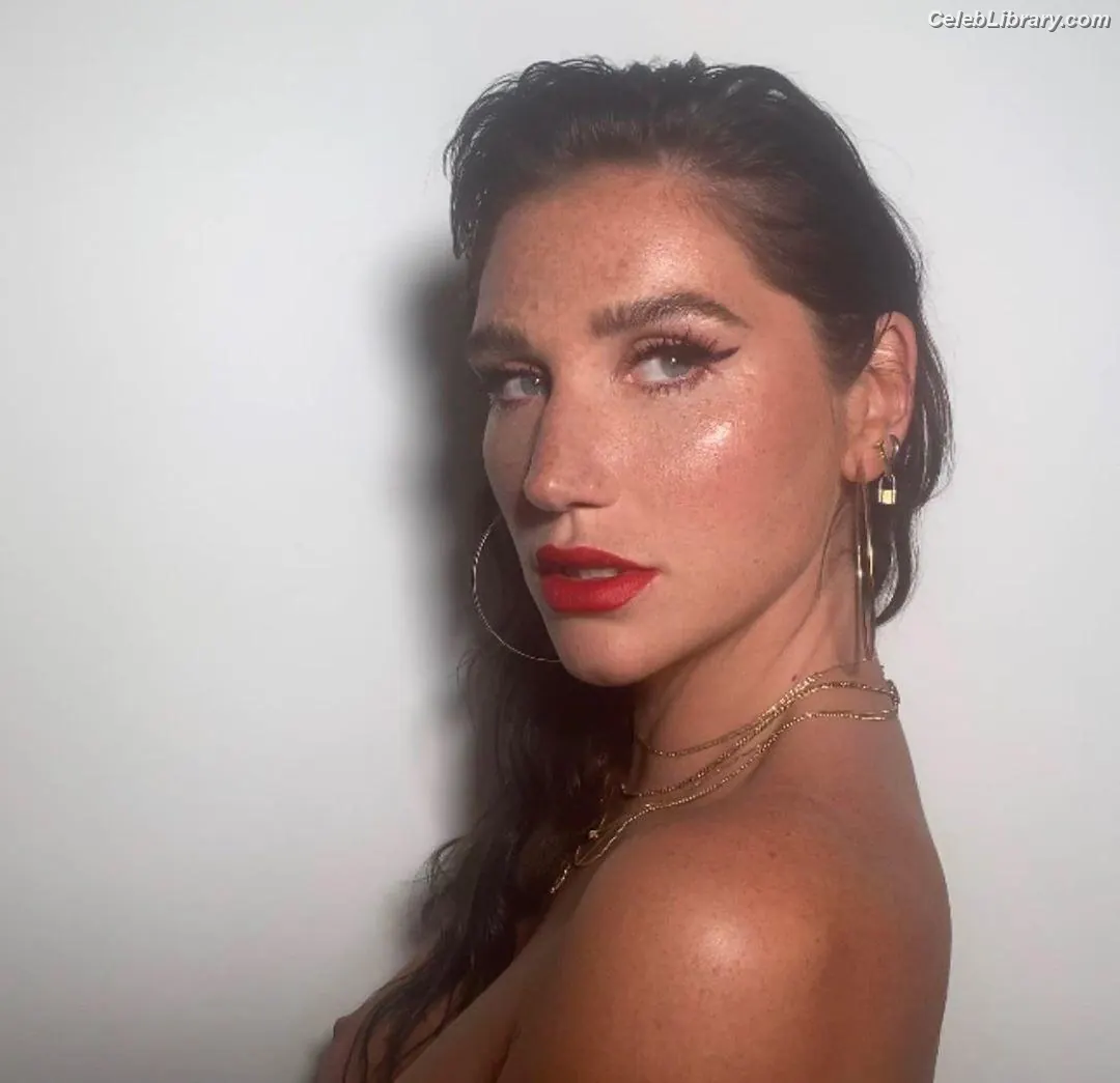 Kesha photo 8 of 576