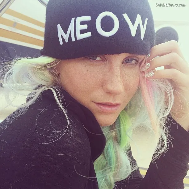 Kesha photo 16 of 576