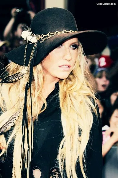 Kesha photo 11 of 577