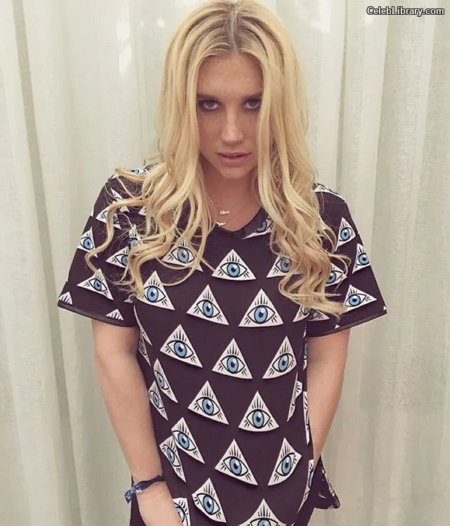 Kesha photo 24 of 577