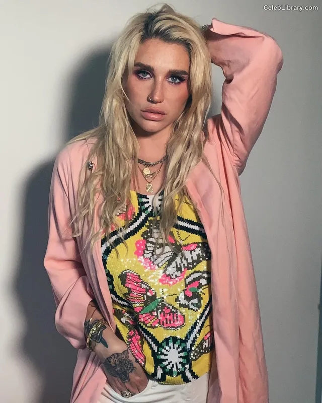 Kesha photo 12 of 577