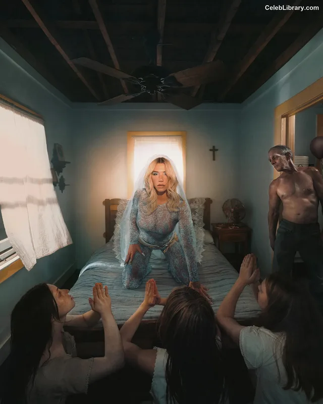 Kesha photo 14 of 577