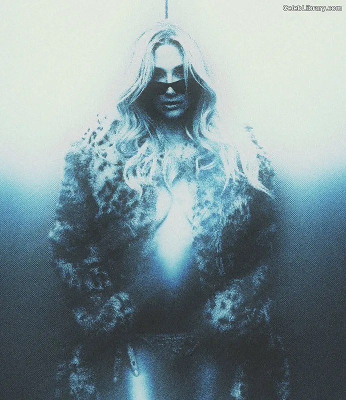 Kesha photo 19 of 577