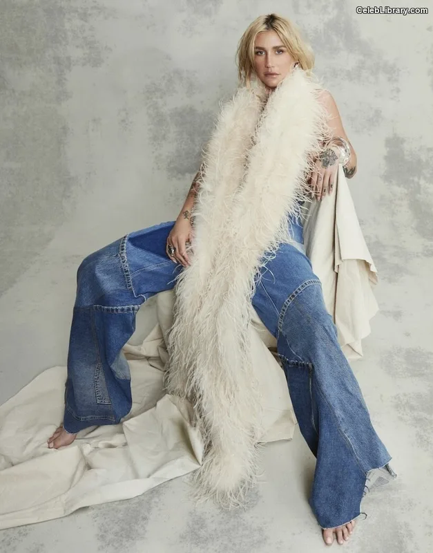 Kesha photo 12 of 577