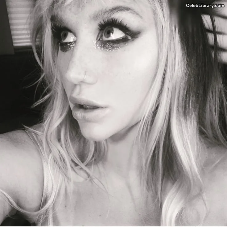 Kesha photo 3 of 577