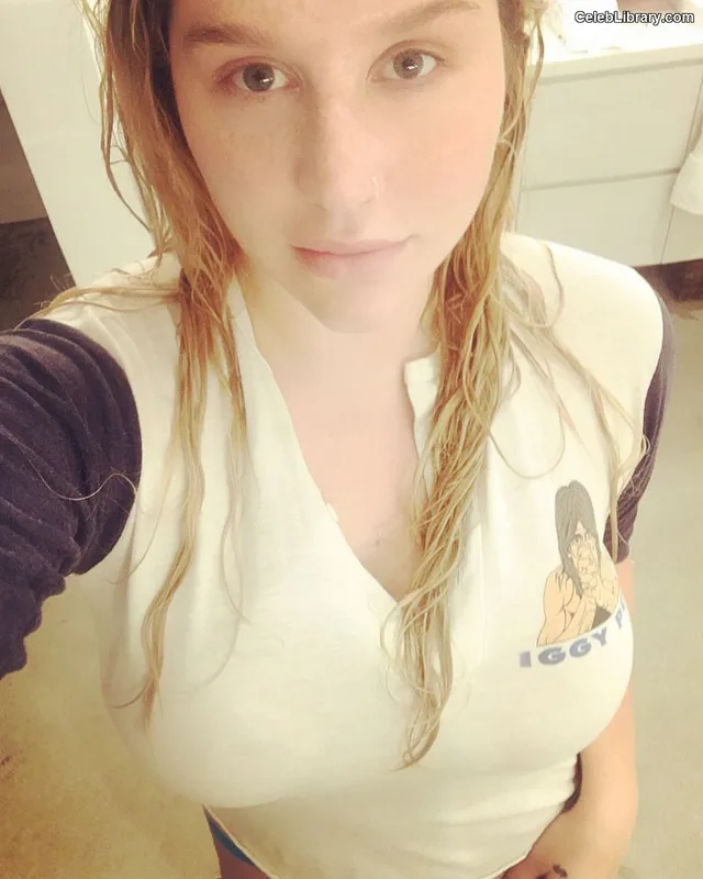 Kesha photo 4 of 577