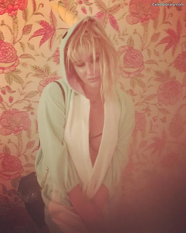 Kesha photo 8 of 577