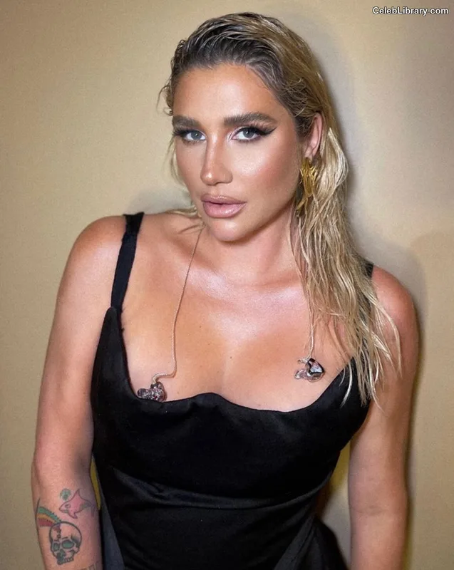 Kesha photo 19 of 577