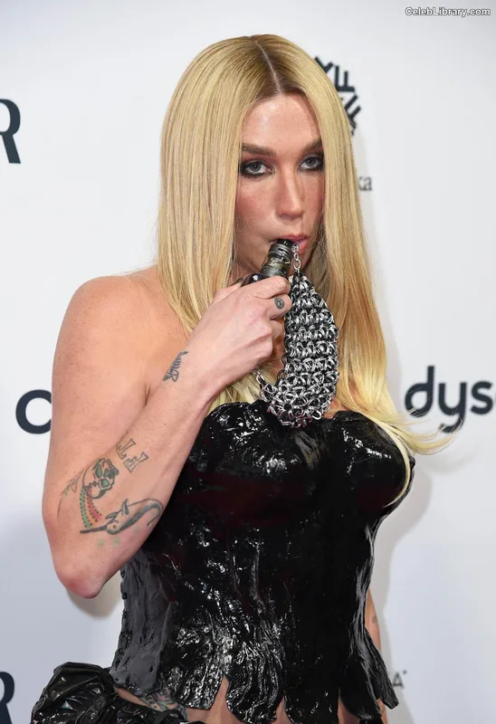 Kesha photo 6 of 577