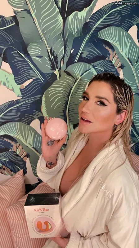 Kesha photo 17 of 577
