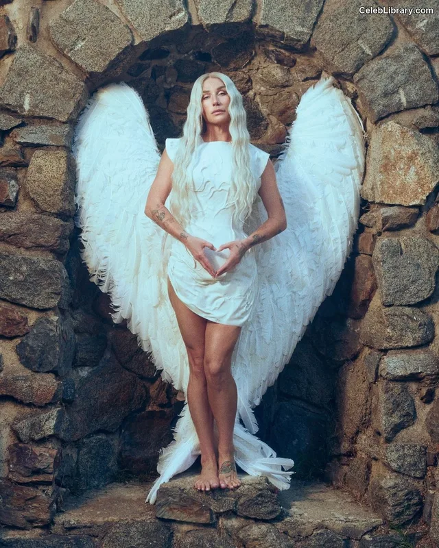 Kesha photo 21 of 577