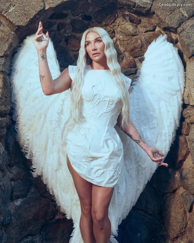 Kesha photo 22 of 577