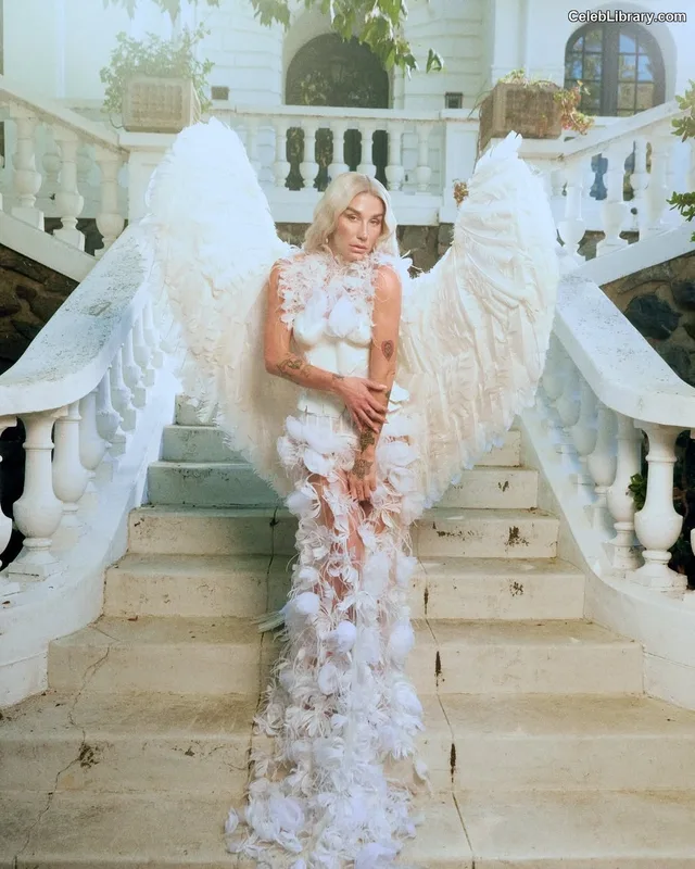 Kesha photo 24 of 577