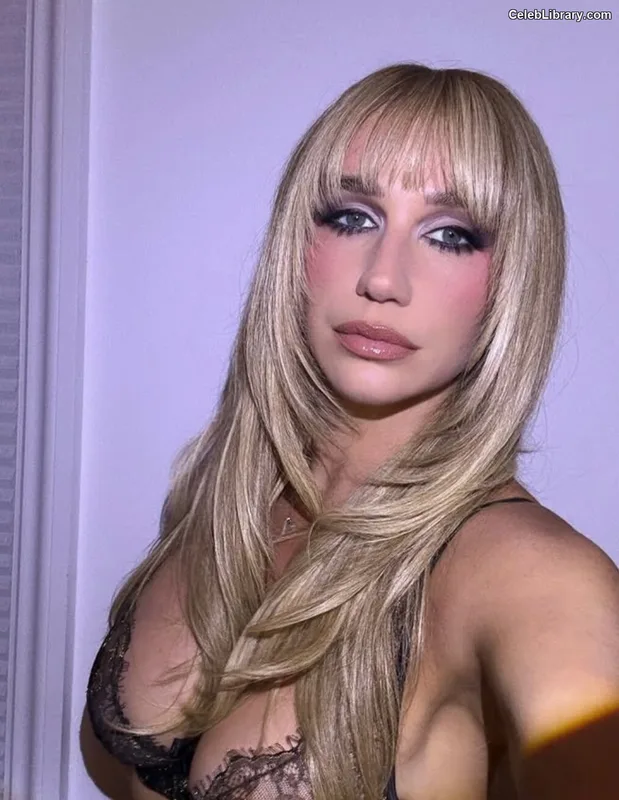 Kesha photo 8 of 577