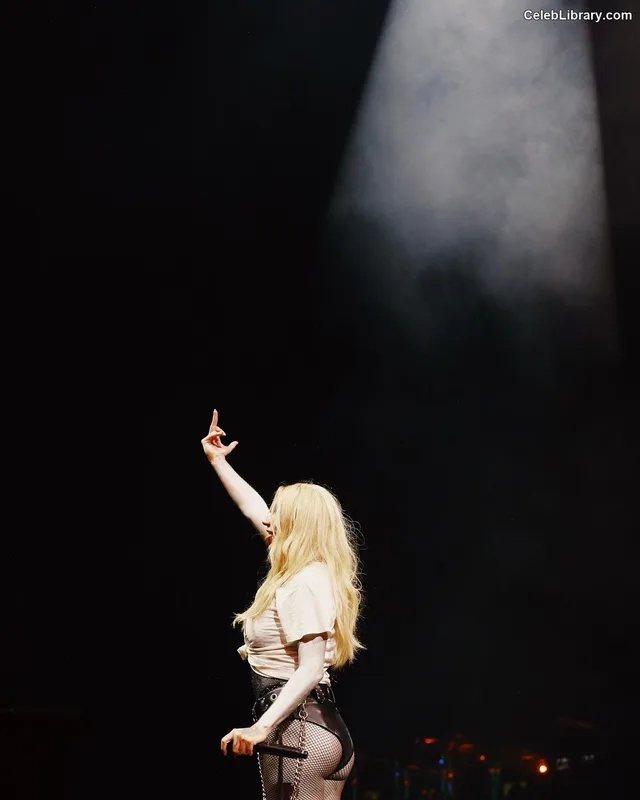 Kesha photo 16 of 577