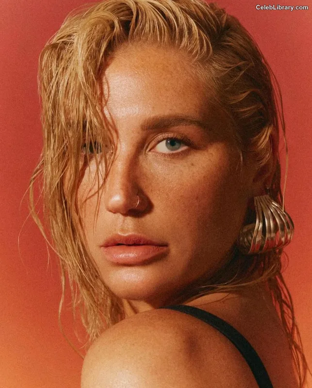 Kesha photo 18 of 577
