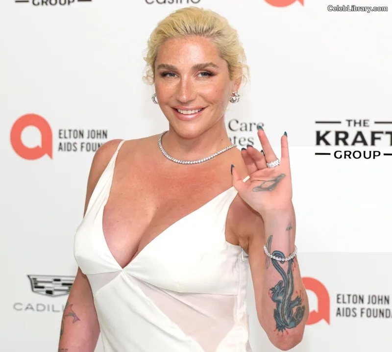 Kesha photo 24 of 577