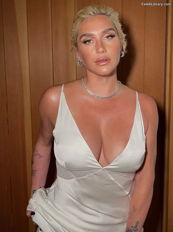 Kesha photo 9 of 577